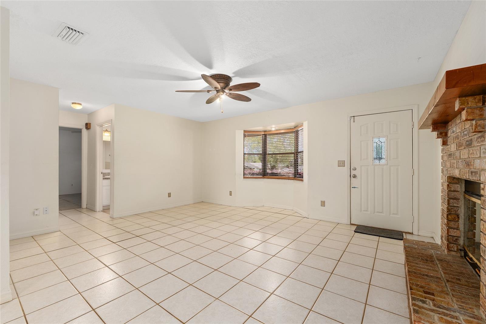 STONEGATE - Residential