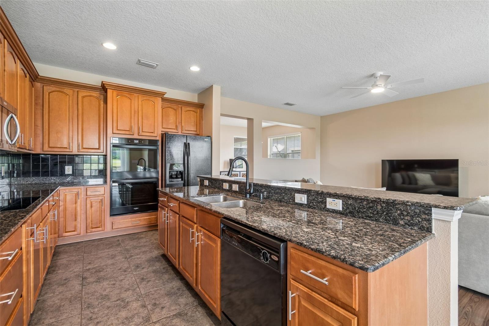 HARBOUR ISLES PH 1 - Residential