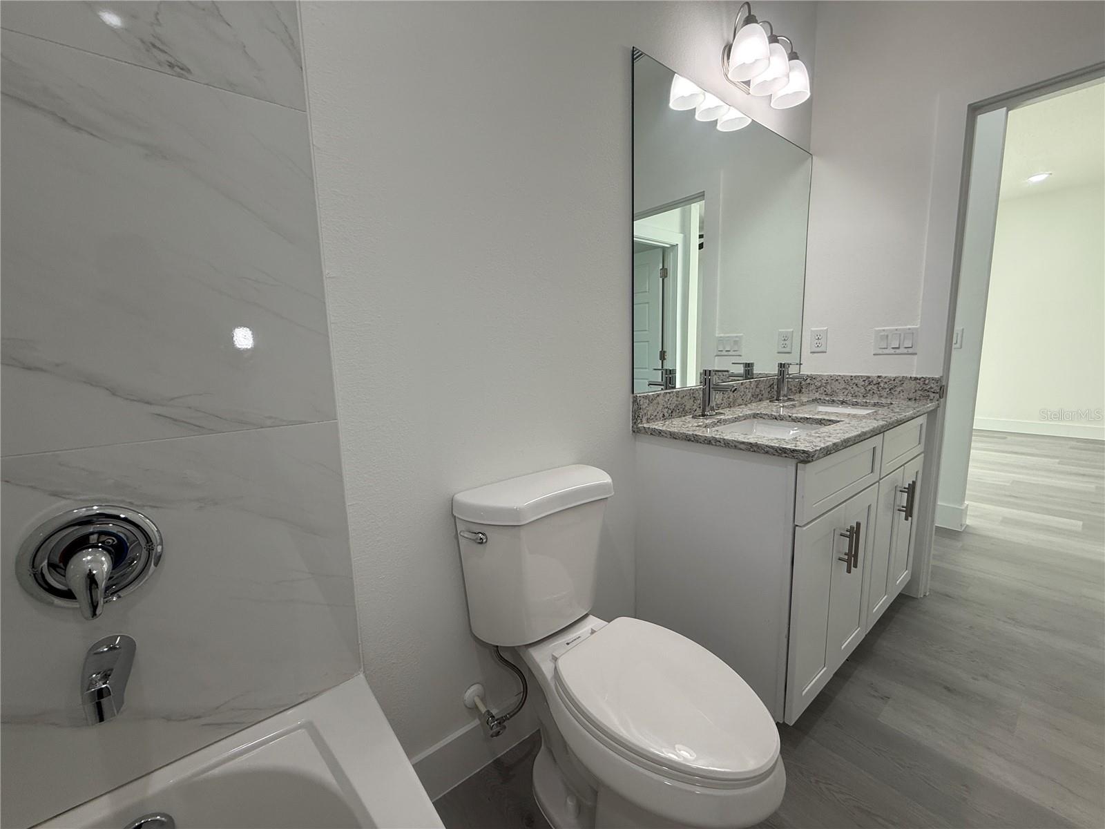 CITRUS SPGS UNIT 01 - Residential Lease