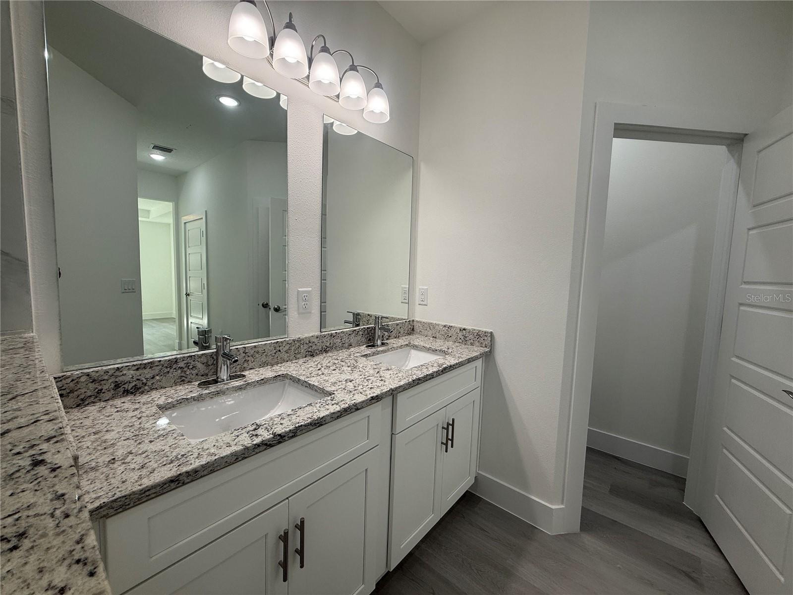 CITRUS SPGS UNIT 01 - Residential Lease