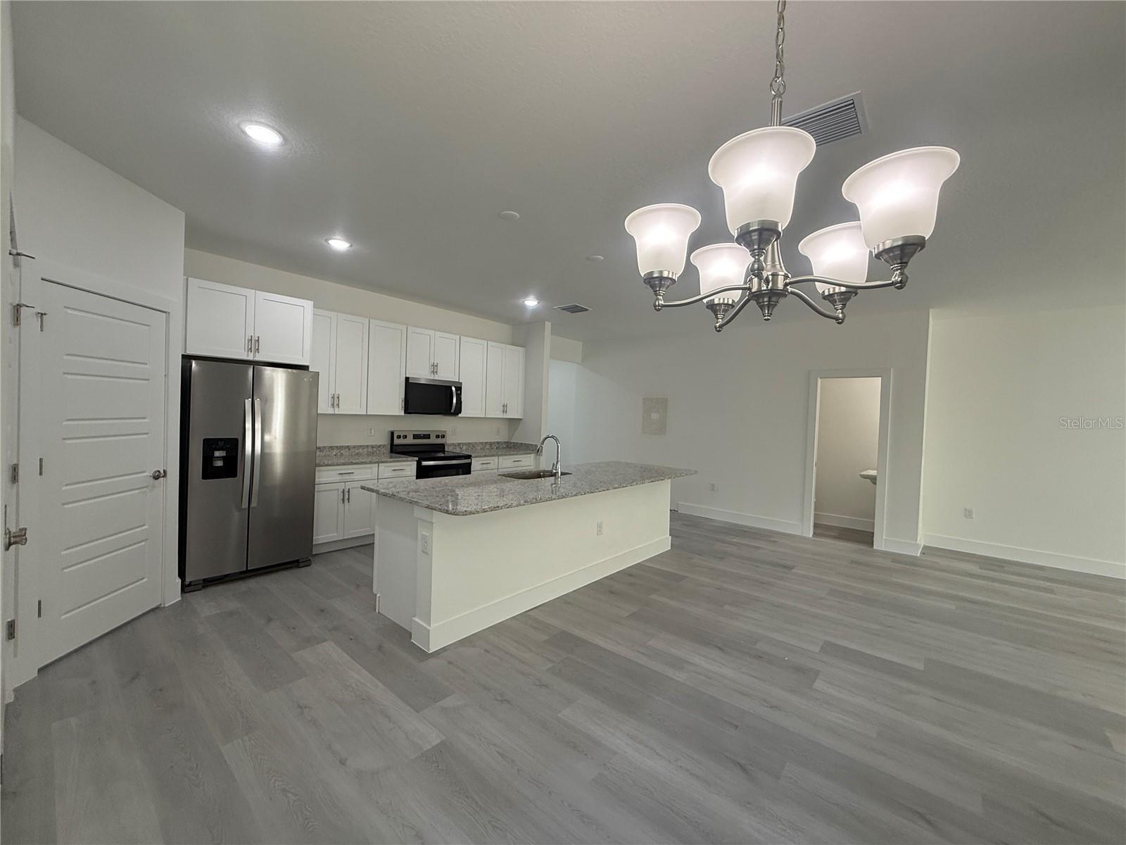 CITRUS SPGS UNIT 01 - Residential Lease