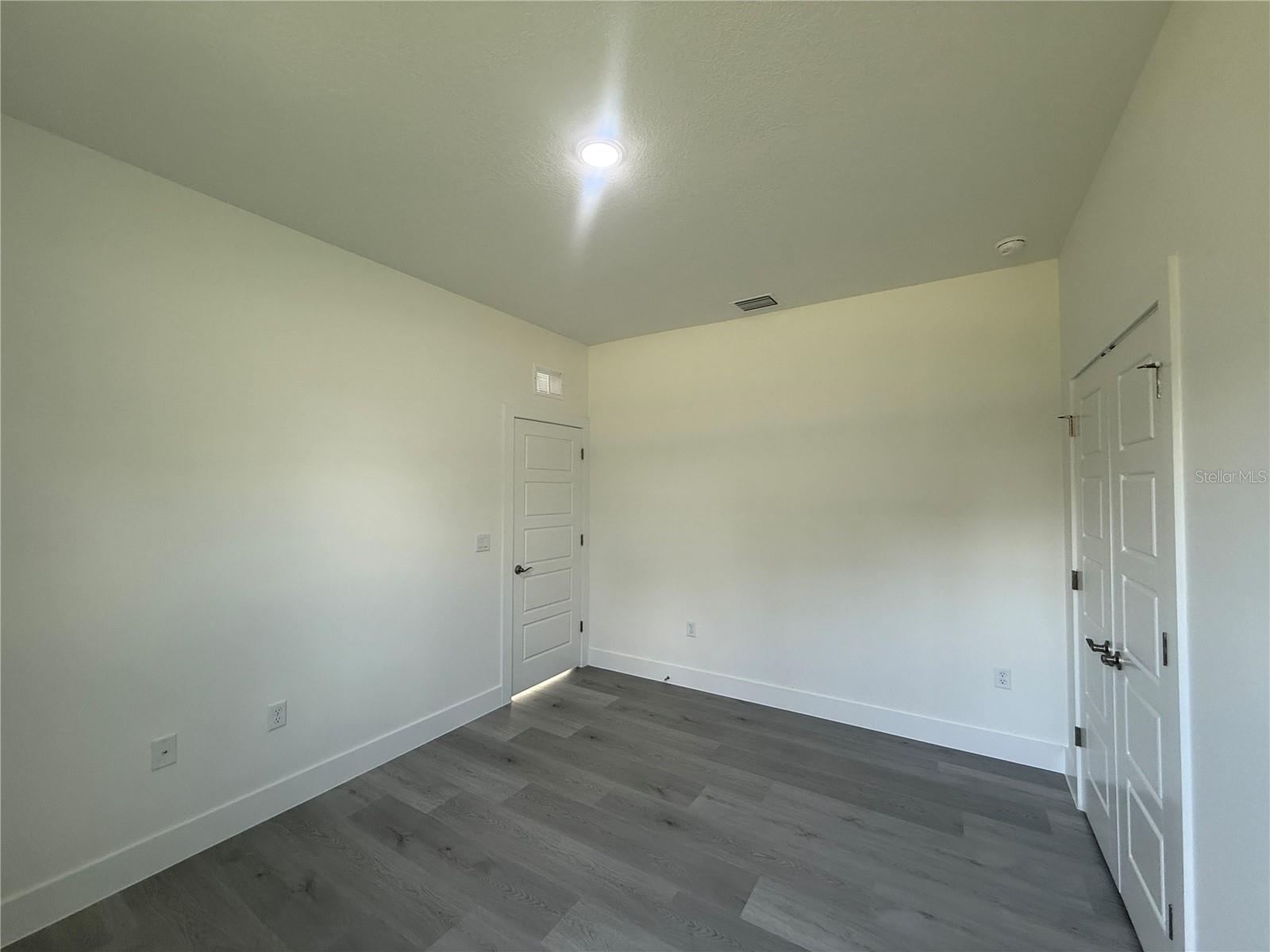 CITRUS SPGS UNIT 01 - Residential Lease