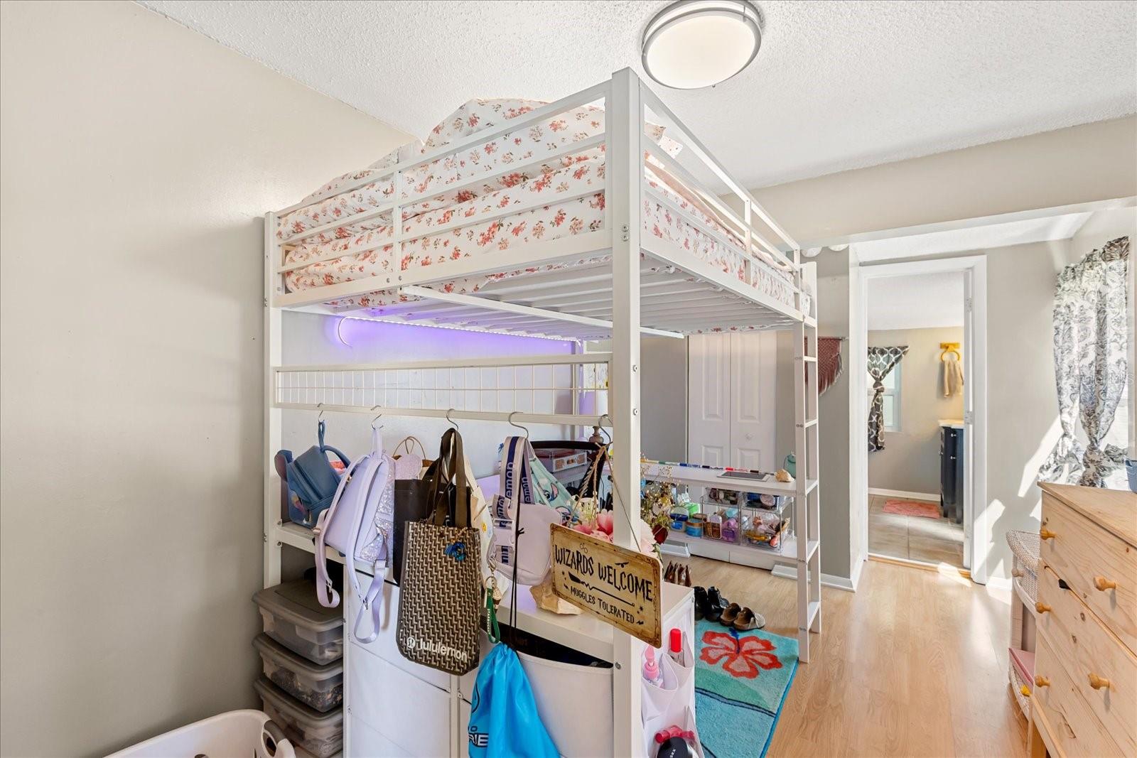 TANGERINE - Residential