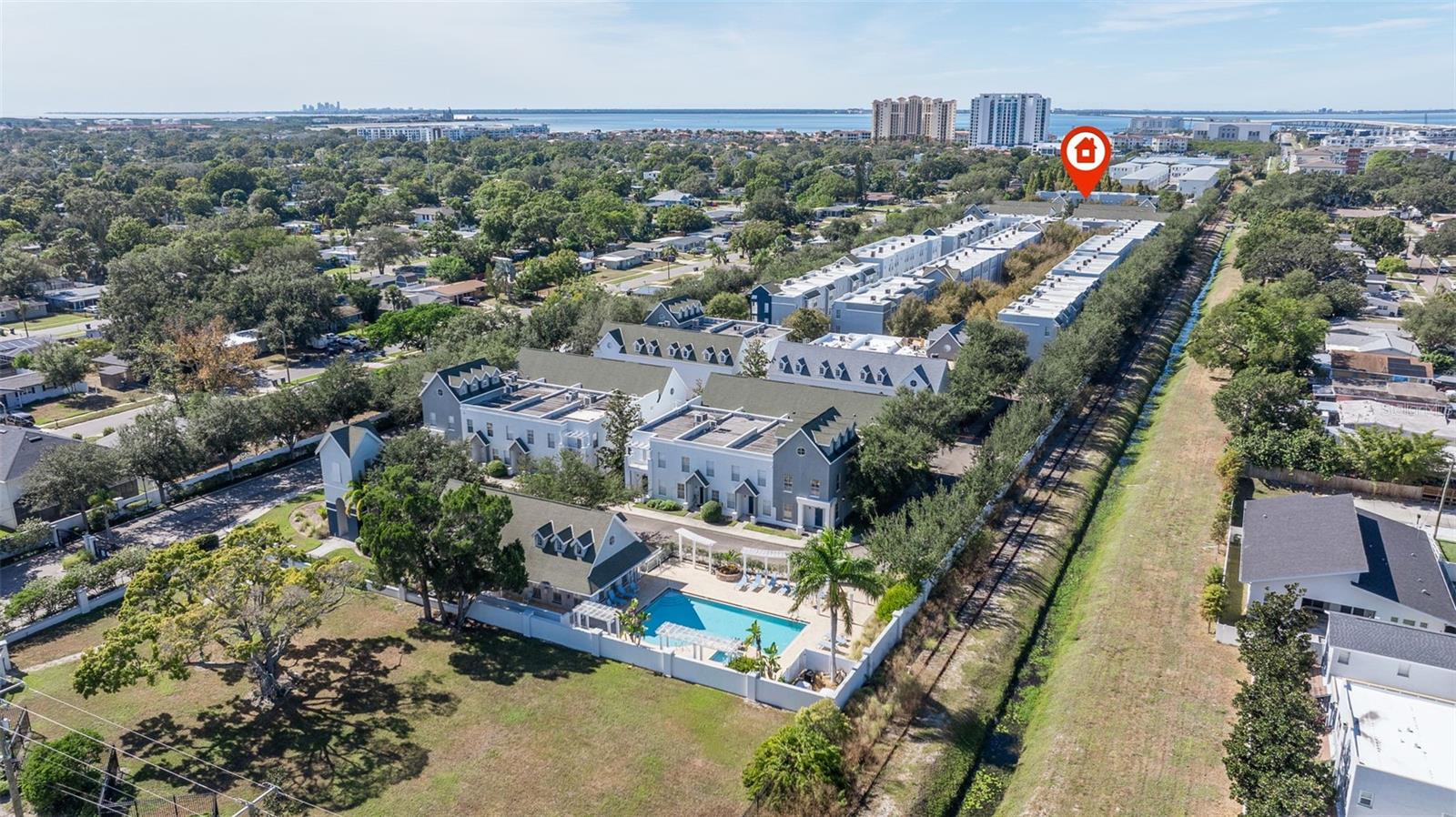 LEGACY PARK TWNHMS - Residential