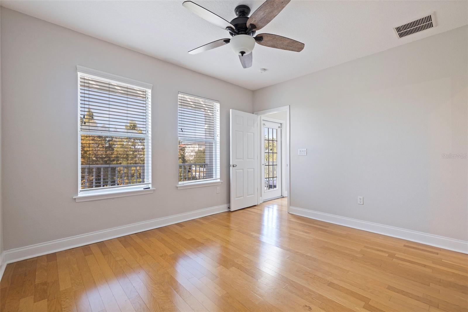 LEGACY PARK TWNHMS - Residential