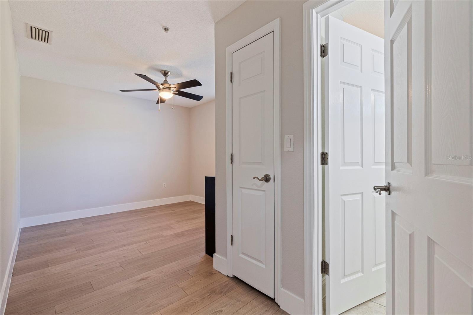 LEGACY PARK TWNHMS - Residential