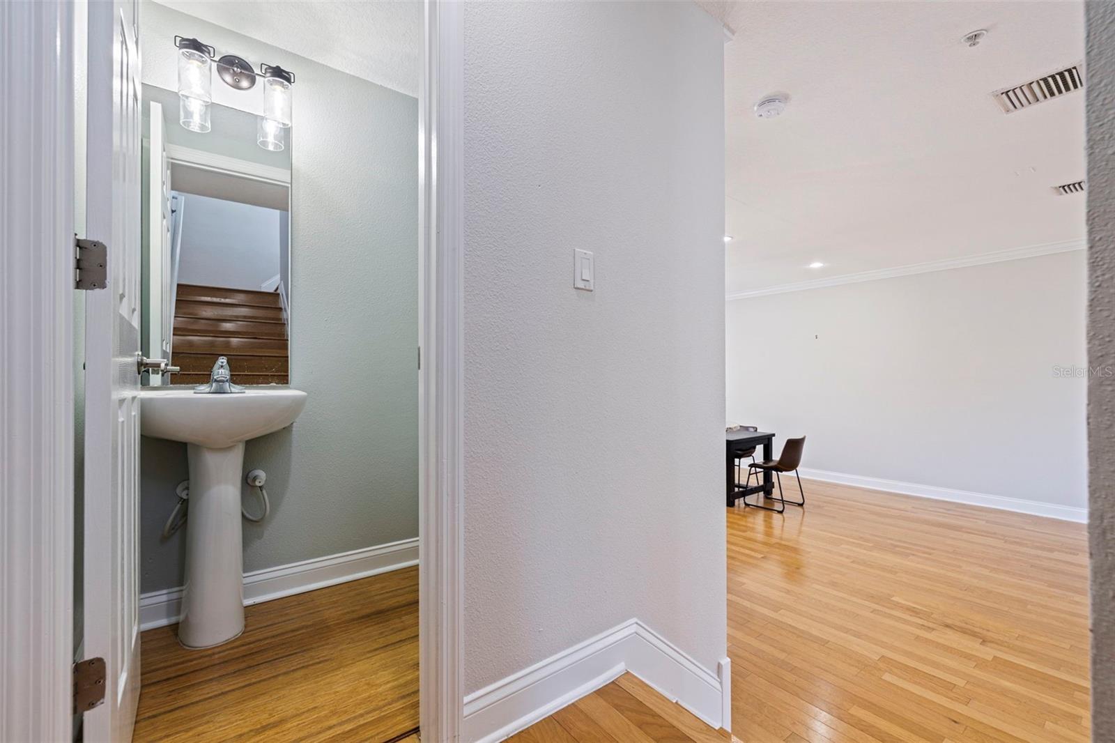 LEGACY PARK TWNHMS - Residential