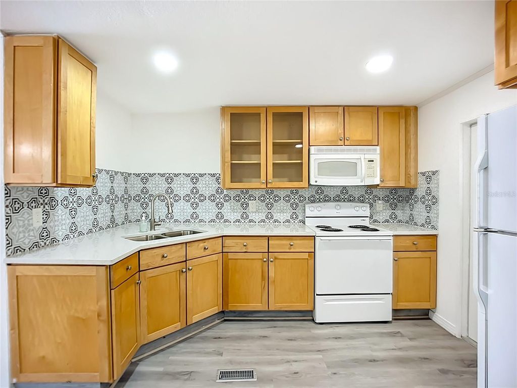 Photo of 131 Jason Dr, Valrico, FL 33594 (MLS # TB8460640)