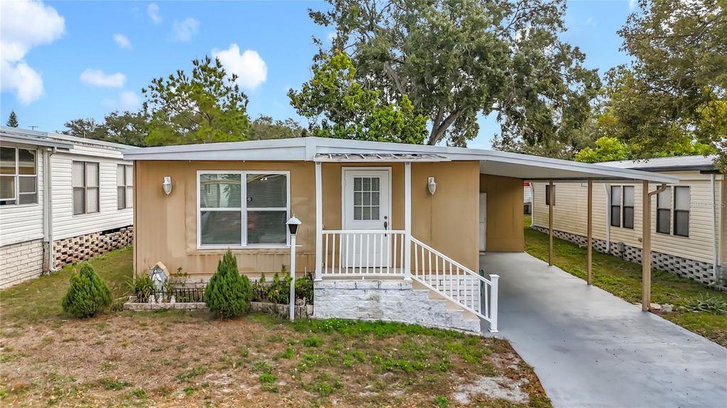 Photo of 131 Jason Dr, Valrico, FL 33594 (MLS # TB8460640)