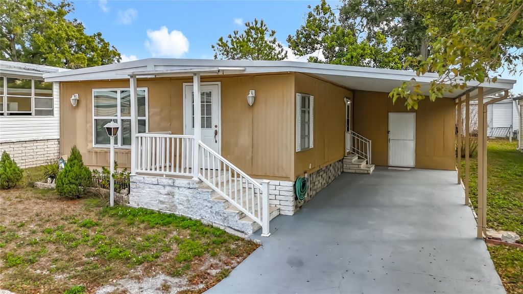 Photo of 131 Jason Dr, Valrico, FL 33594 (MLS # TB8460640)