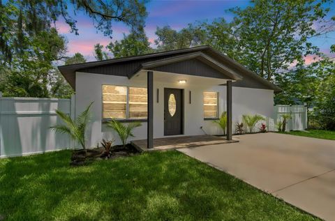 Photo of 1105 W Yukon Street, Tampa, FL 33604 (MLS # TB8508593)