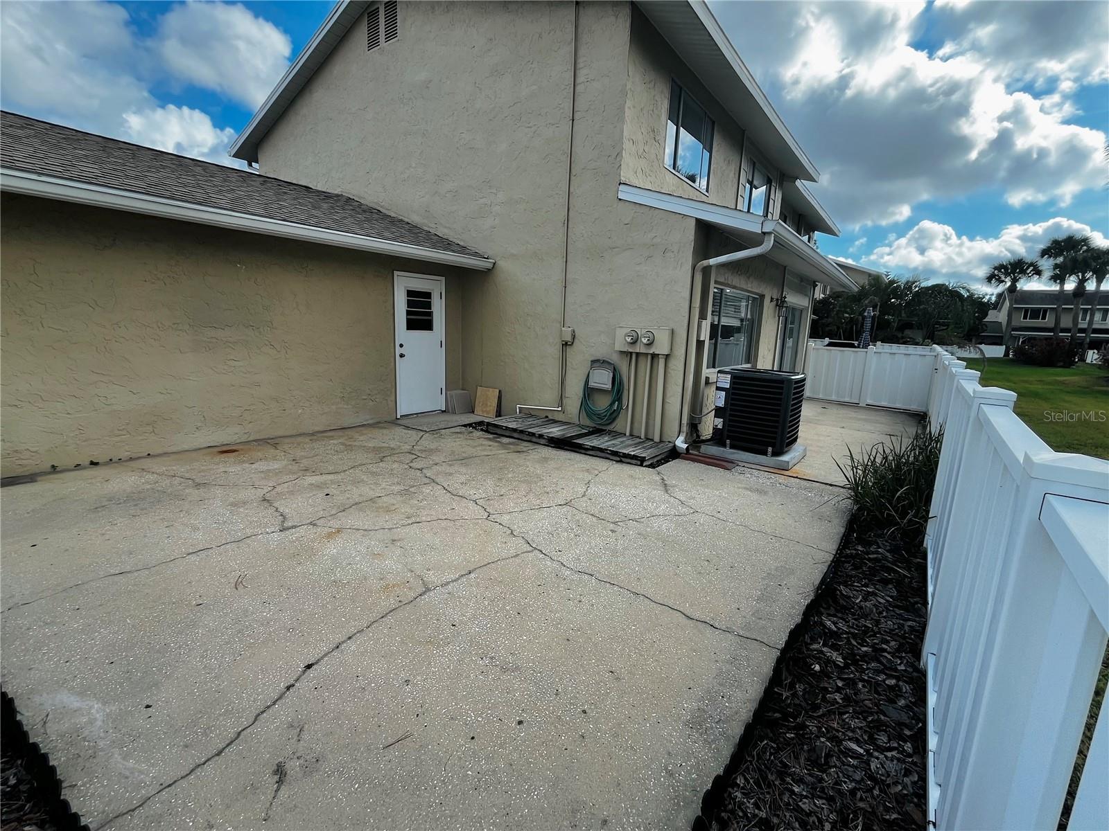 MARINERS PASS - Residential Lease