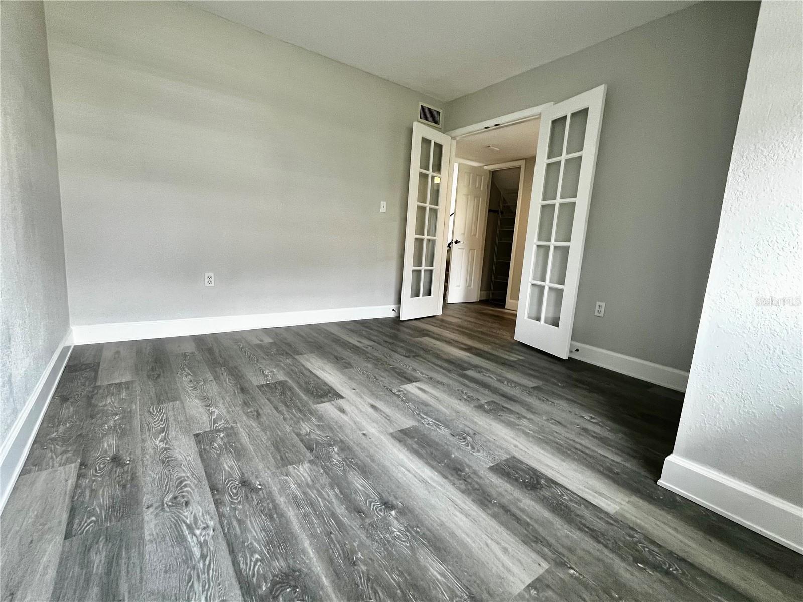 MARINERS PASS - Residential Lease