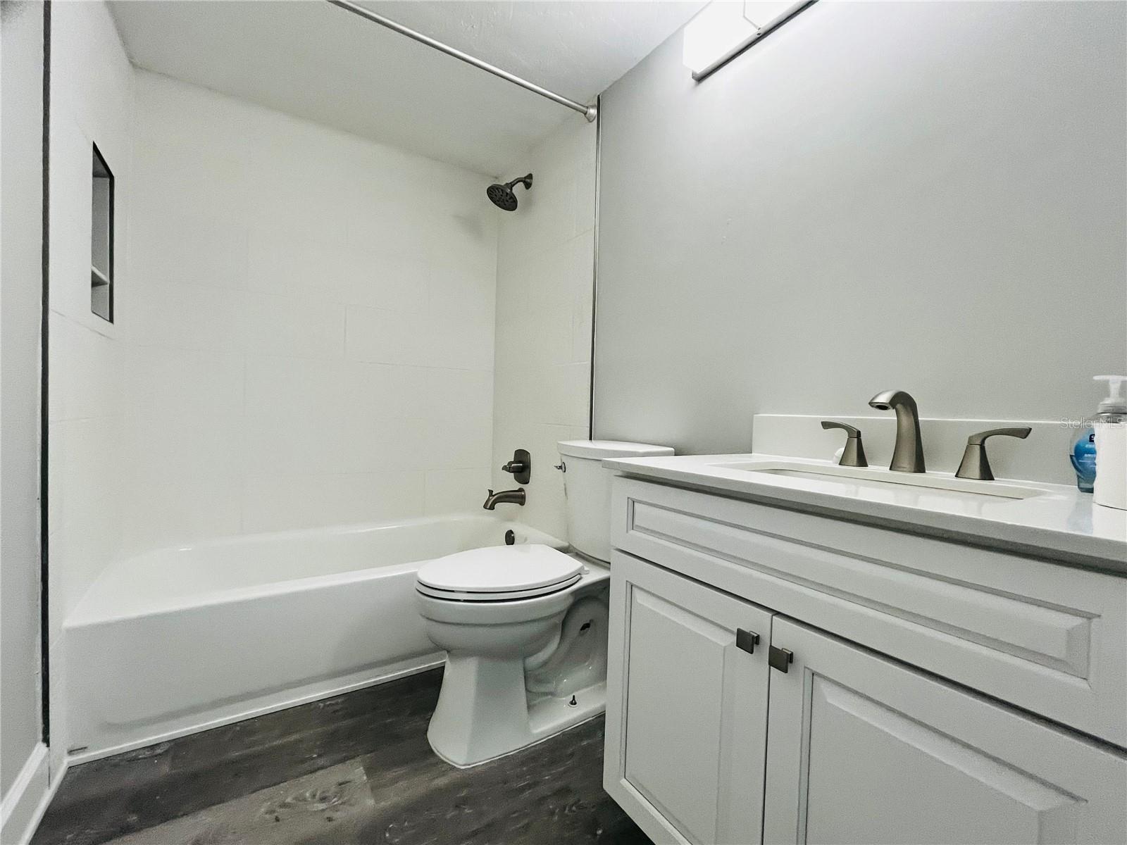 MARINERS PASS - Residential Lease