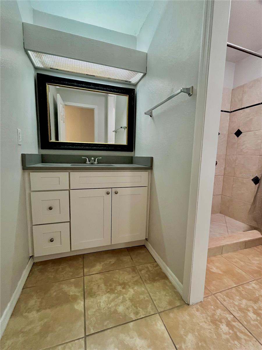 MARINERS PASS - Residential Lease