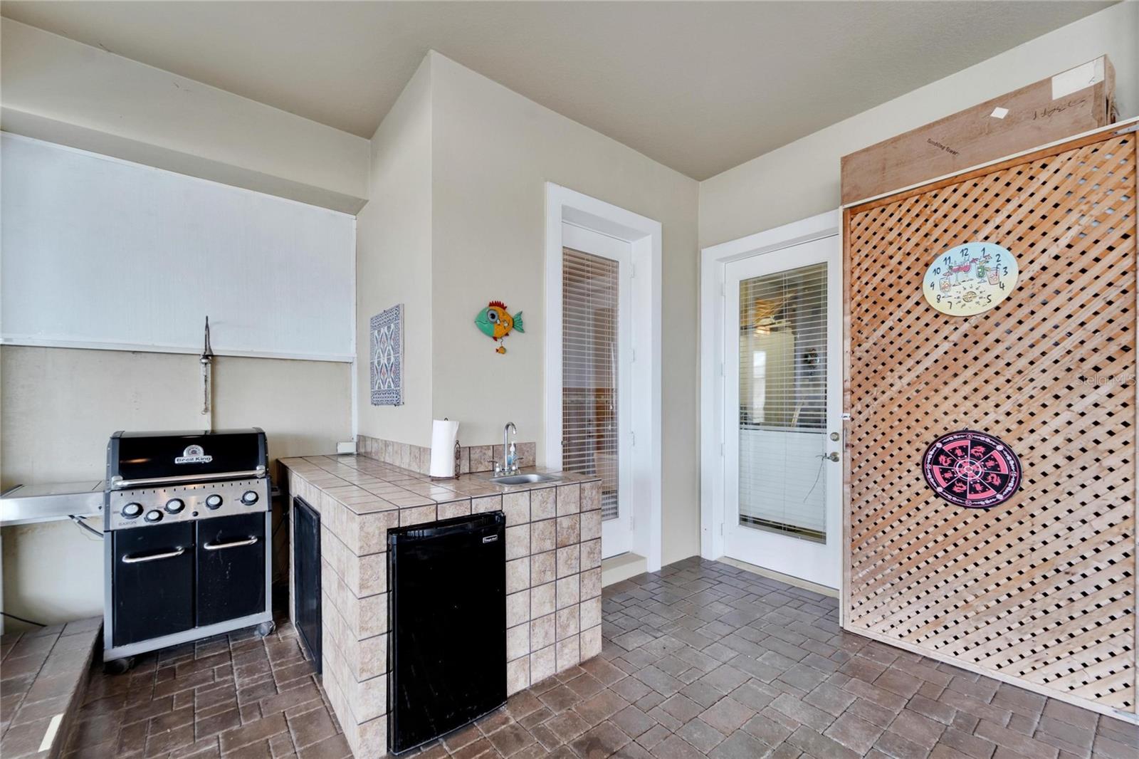 MIRABAY PH 1B-1/2A-1/3B-1 - Residential Lease