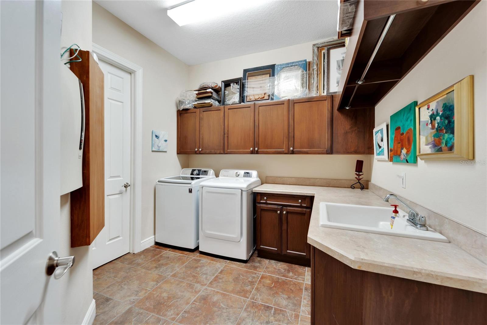 MIRABAY PH 1B-1/2A-1/3B-1 - Residential Lease