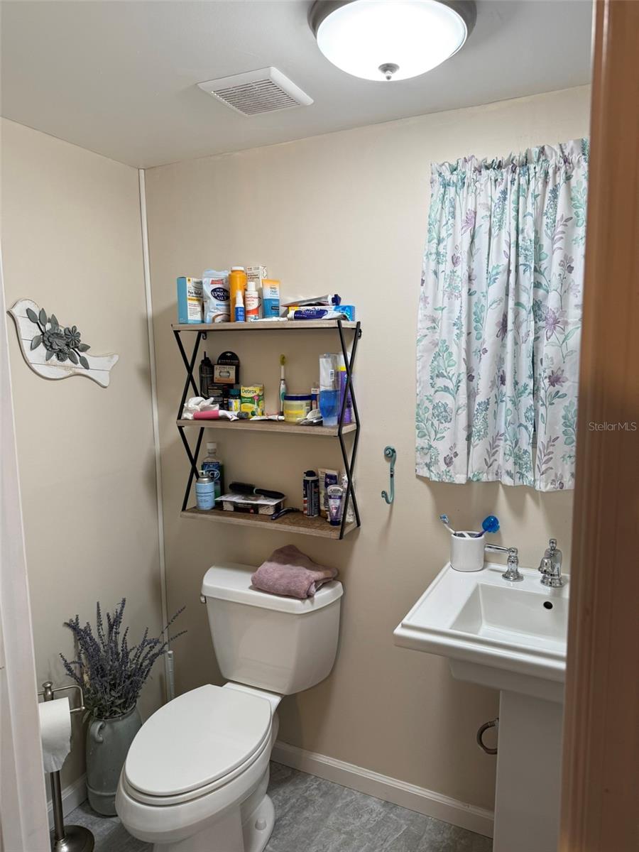 ROSEDALE MANOR - Residential