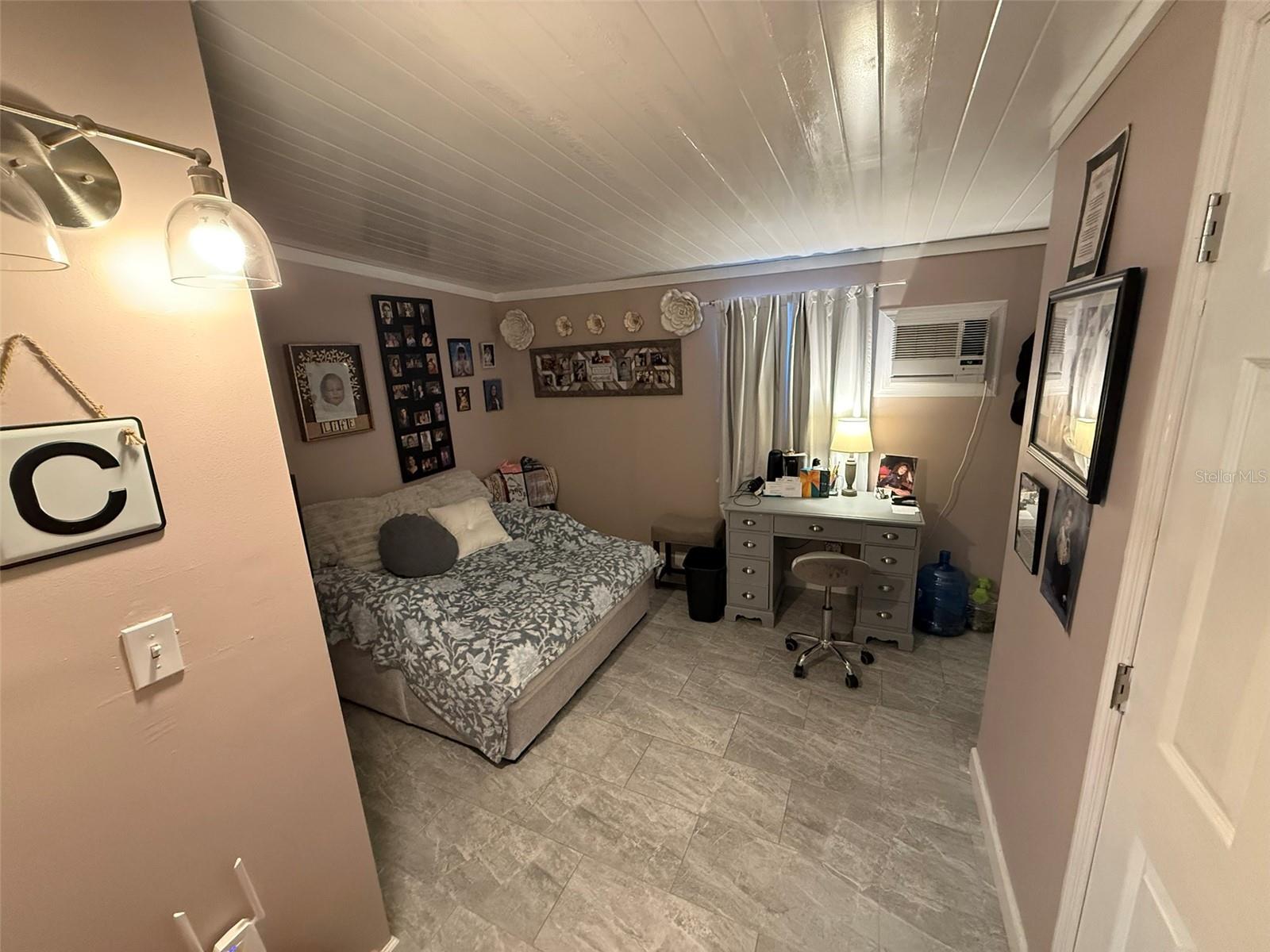 ROSEDALE MANOR - Residential