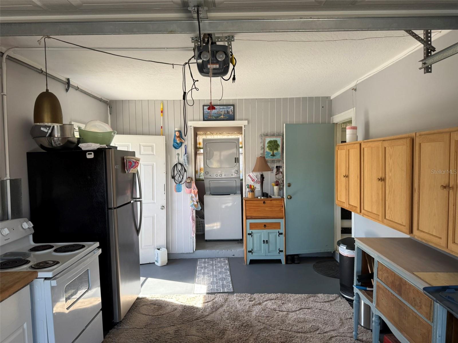 ROSEDALE MANOR - Residential