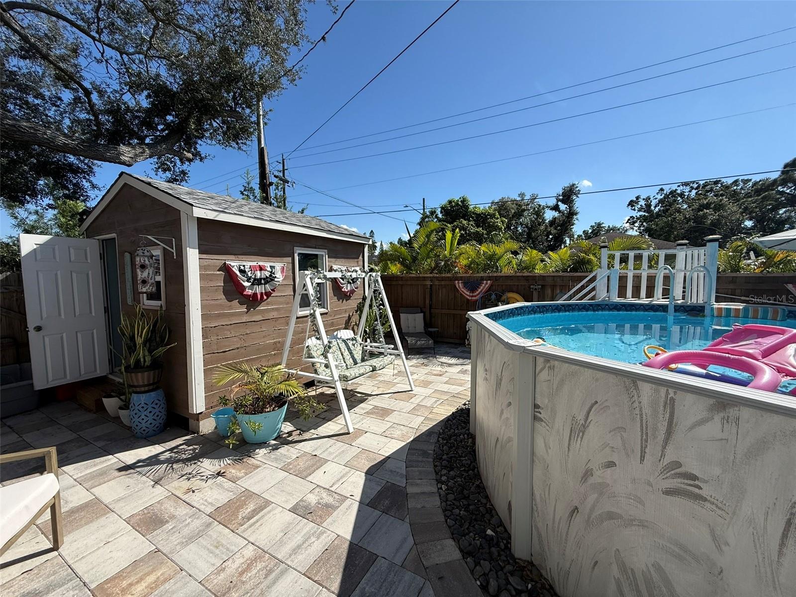 ROSEDALE MANOR - Residential