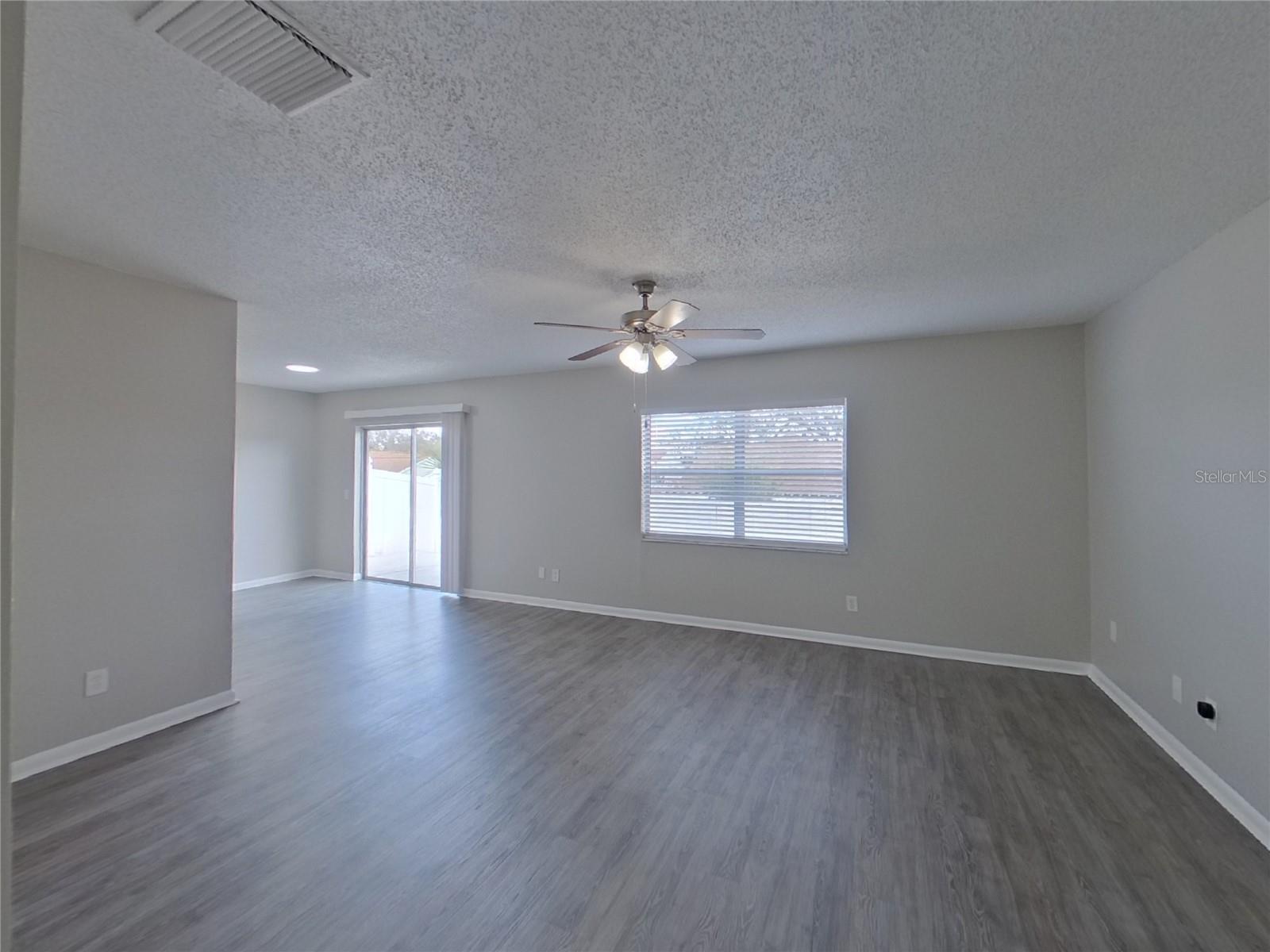 VALRICO MANOR UNIT 2 - Residential Lease