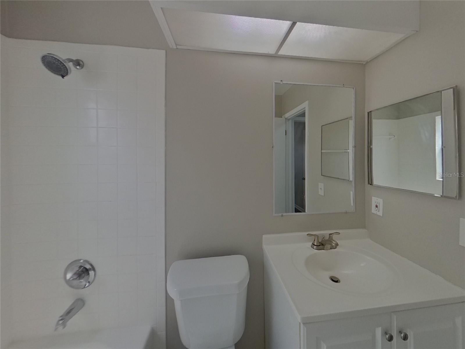 VALRICO MANOR UNIT 2 - Residential Lease