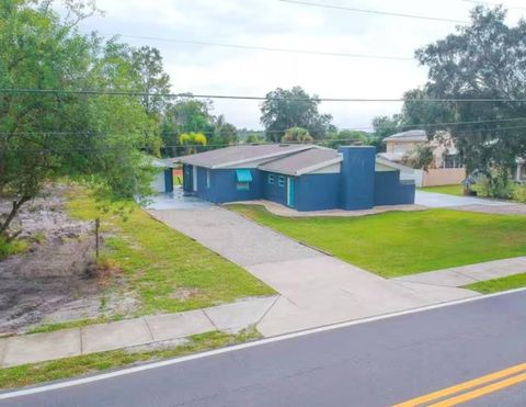 Photo of 1731 Grayson Drive, Orlando, FL 32825 (MLS # O6378119)