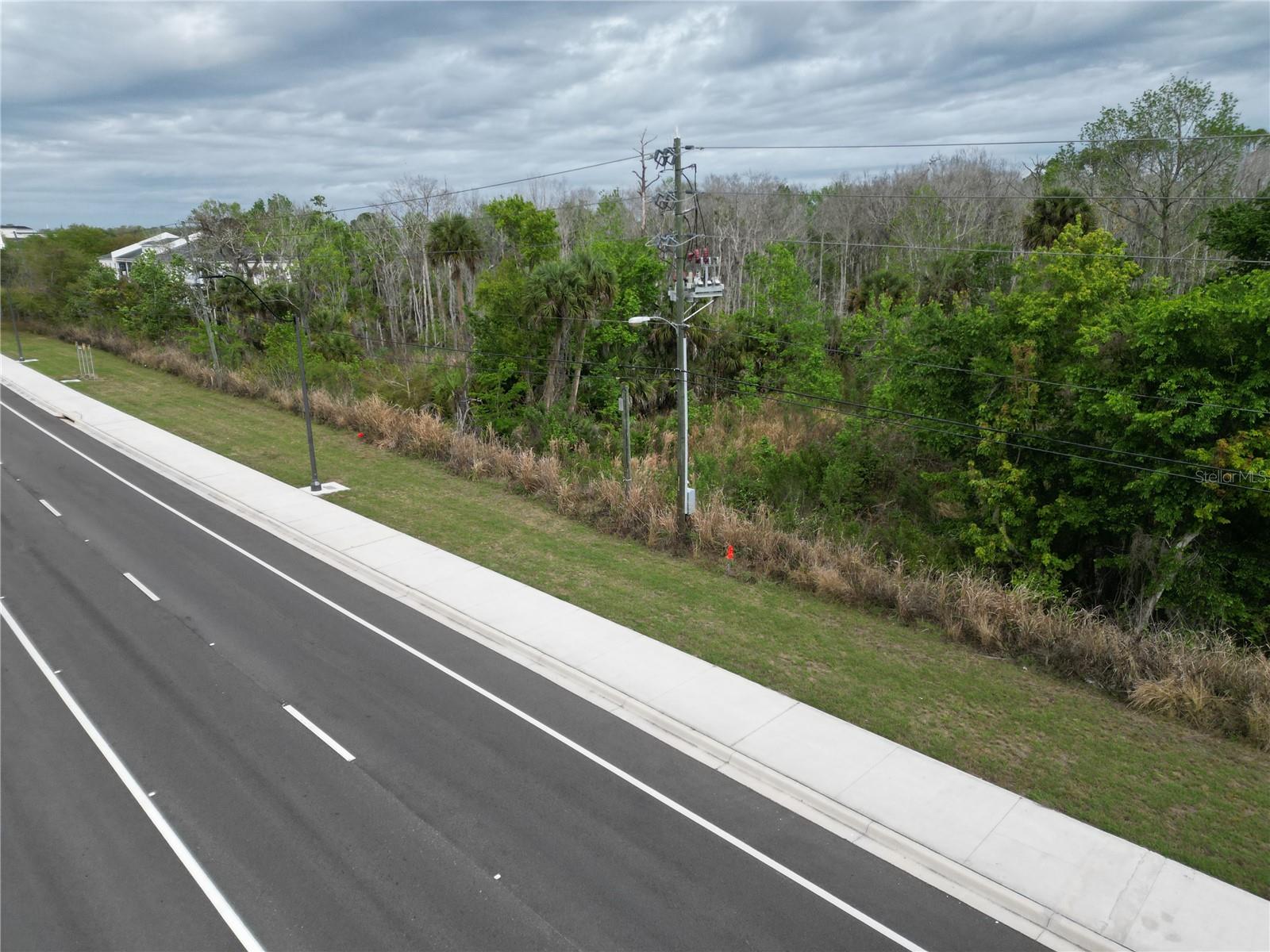 ESTES ADD TO OVIEDO - Land