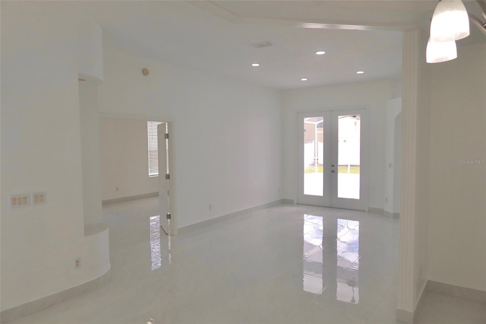 SAND LAKE COVE PH 02 - Residential Lease