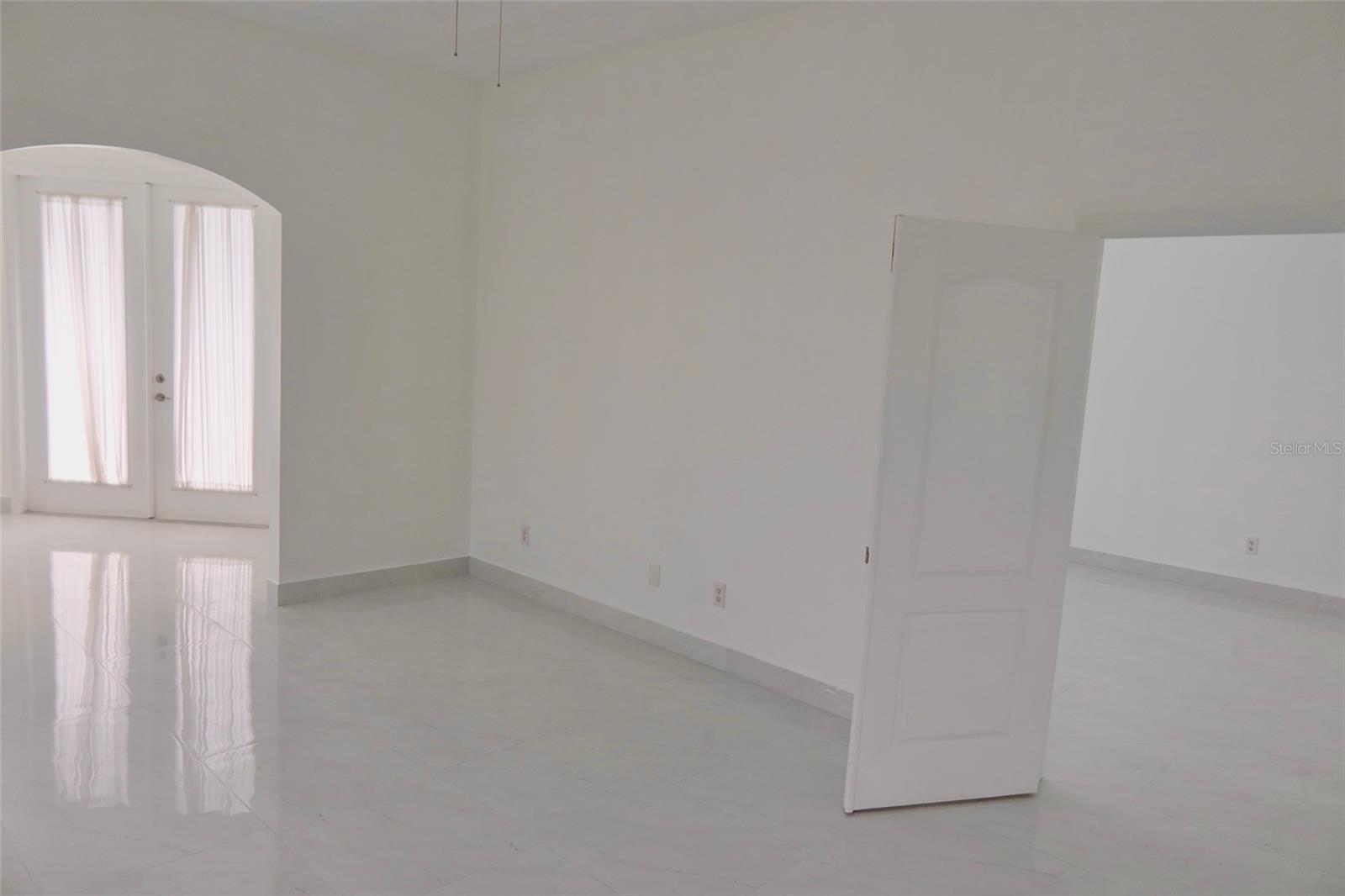 SAND LAKE COVE PH 02 - Residential Lease