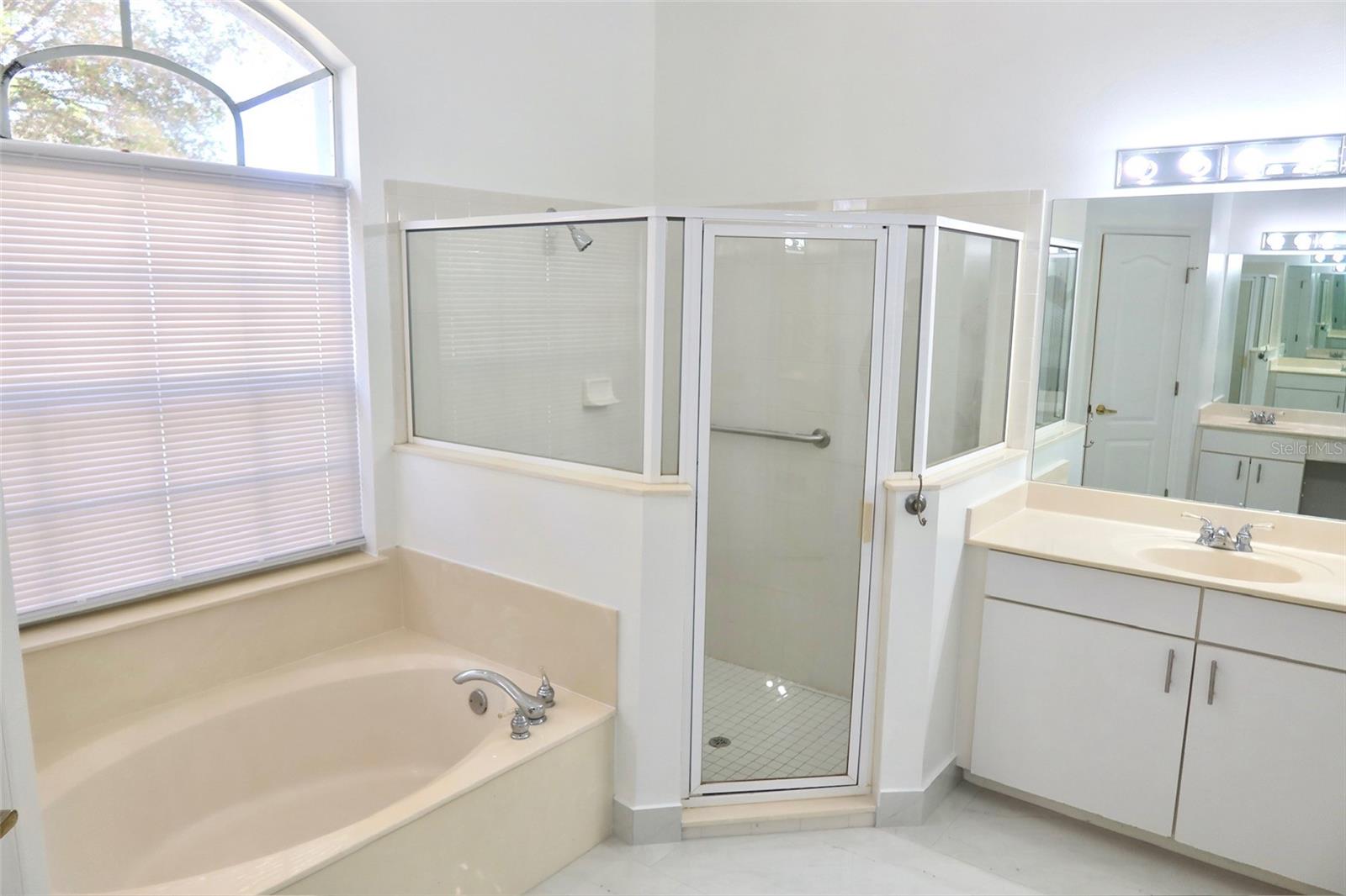 SAND LAKE COVE PH 02 - Residential Lease