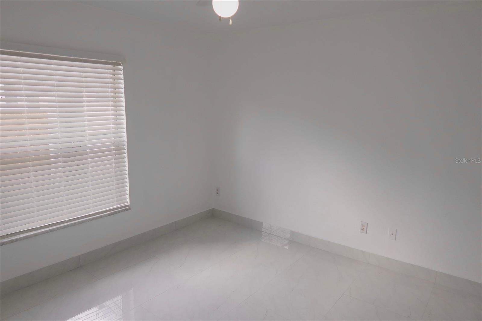 SAND LAKE COVE PH 02 - Residential Lease