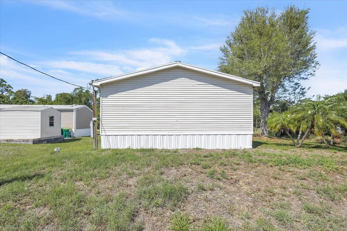 PINECREST - Residential