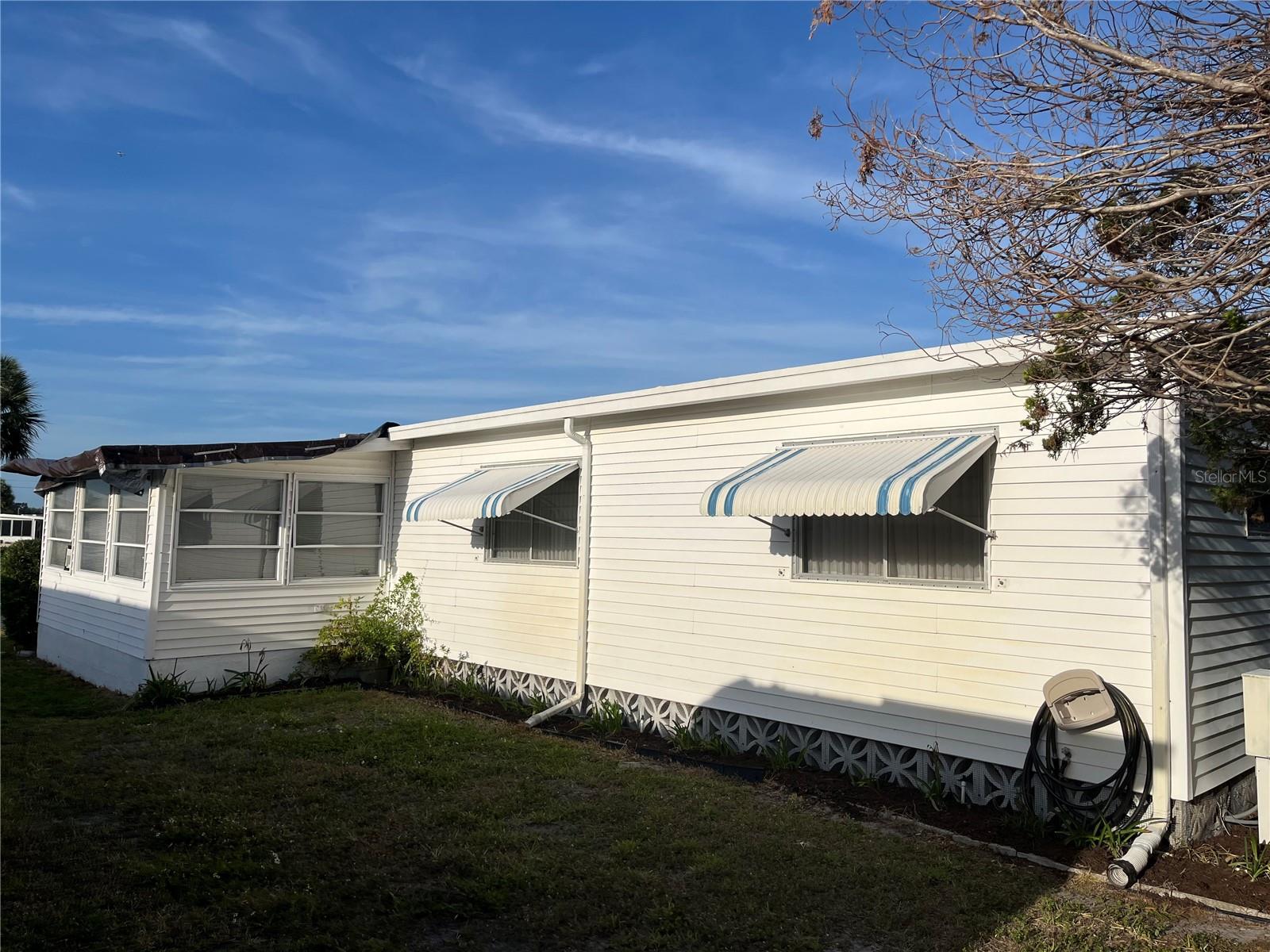 411 CERVINA DRIVE N 493