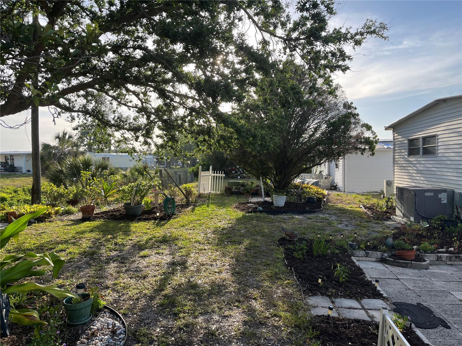 VENICE ISLE - Residential