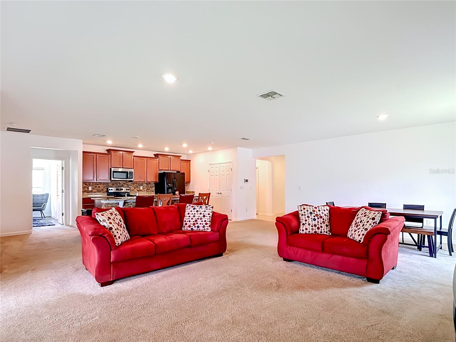 FIELDSTONE AT CYPRESS WOODS - Residential