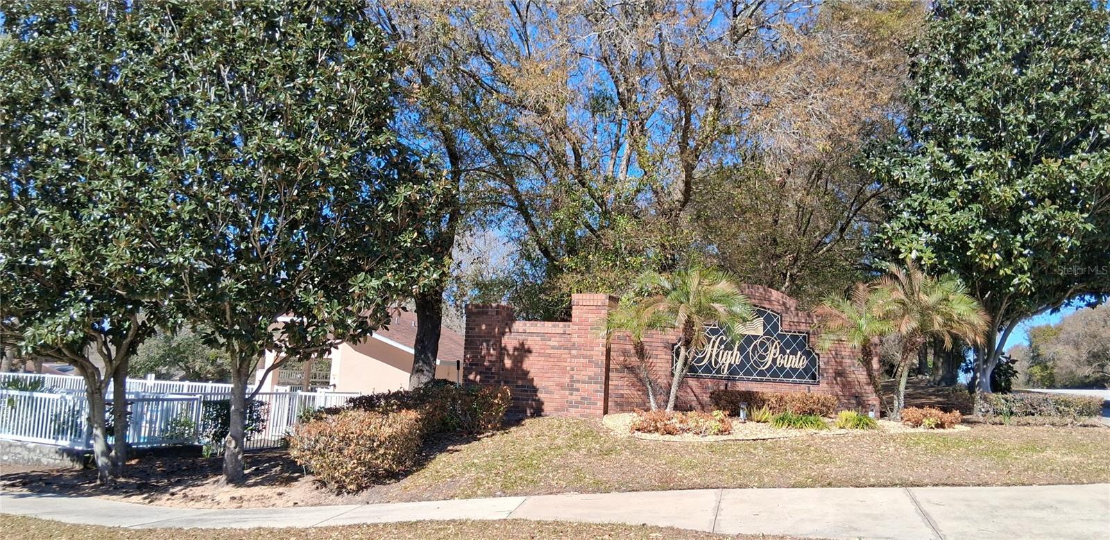 865 HIGH POINTE CIRCLE