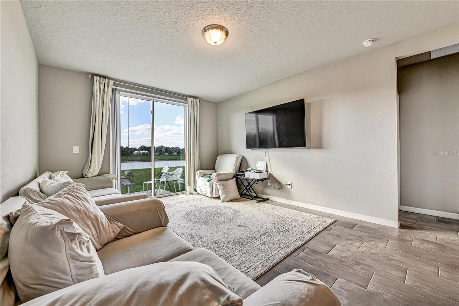 BRISTOL MDWS PH 1A & 1B - Residential