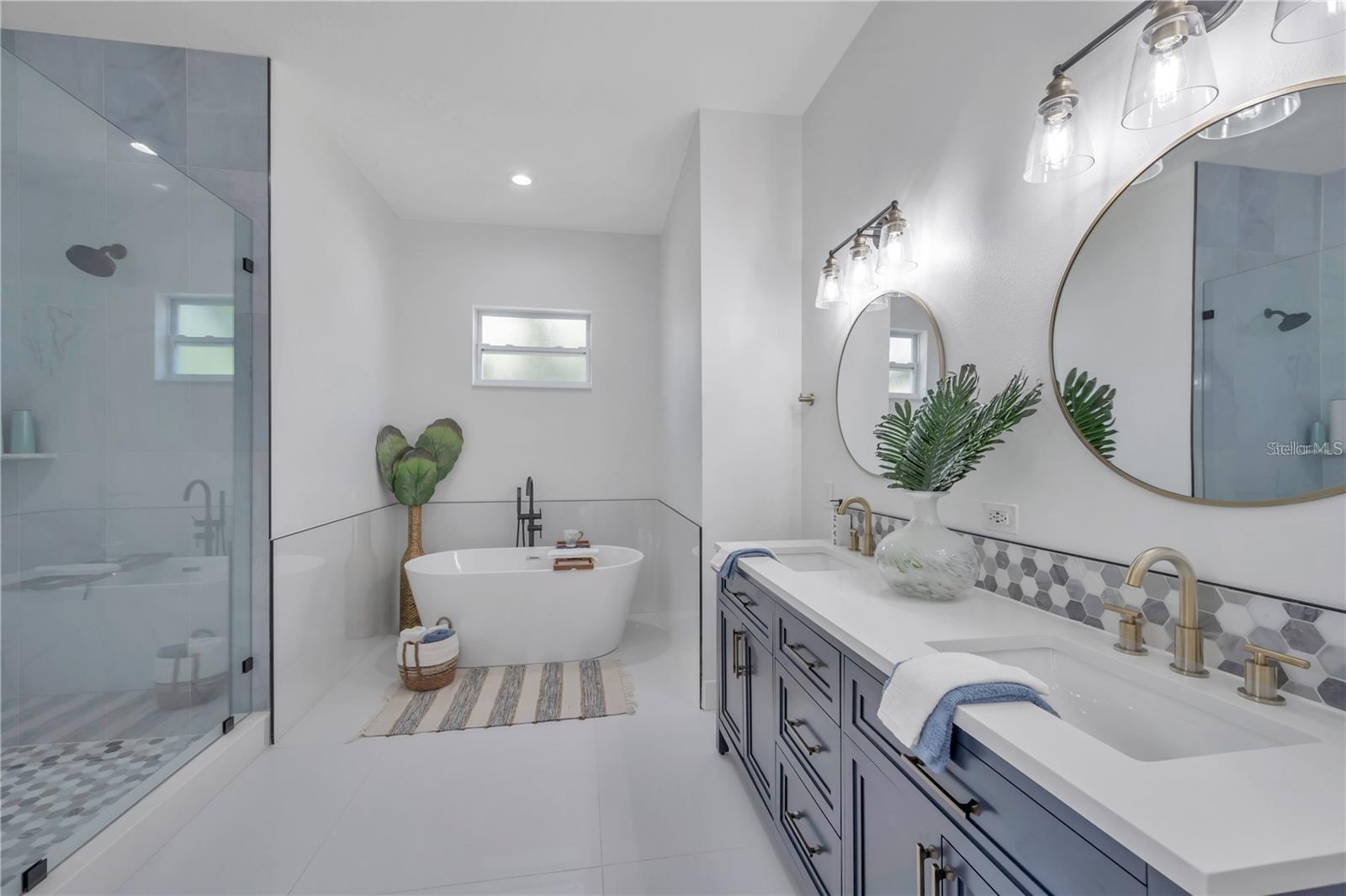 MANHATTAN MANOR REV - Residential