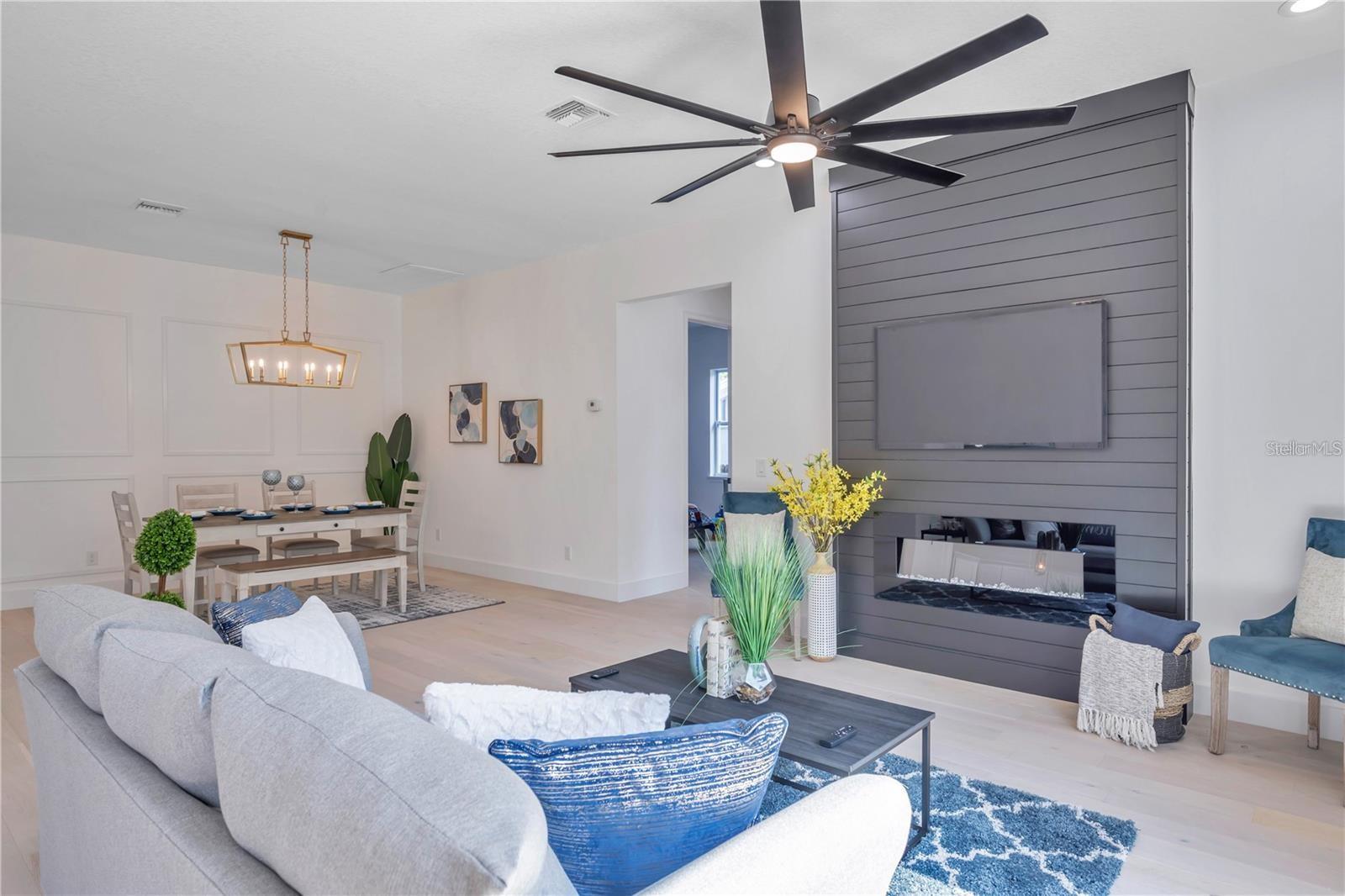 MANHATTAN MANOR REV - Residential