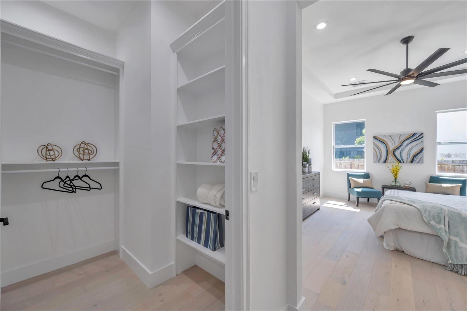 MANHATTAN MANOR REV - Residential