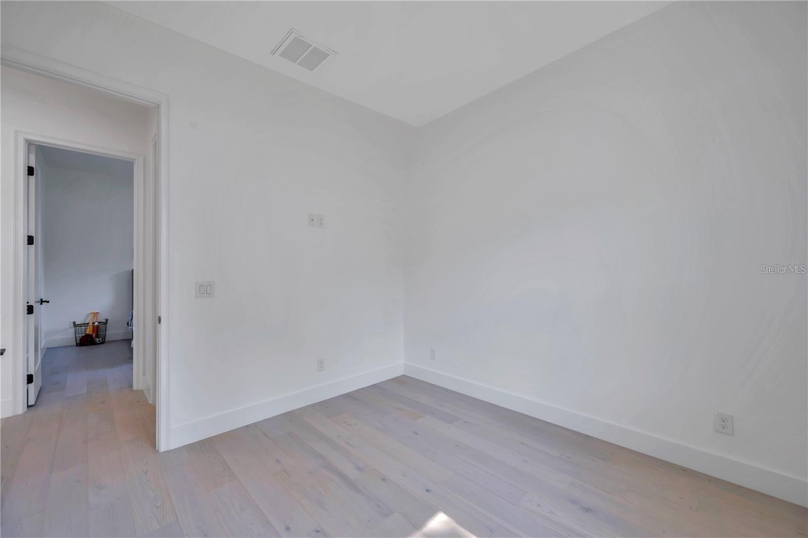 MANHATTAN MANOR REV - Residential