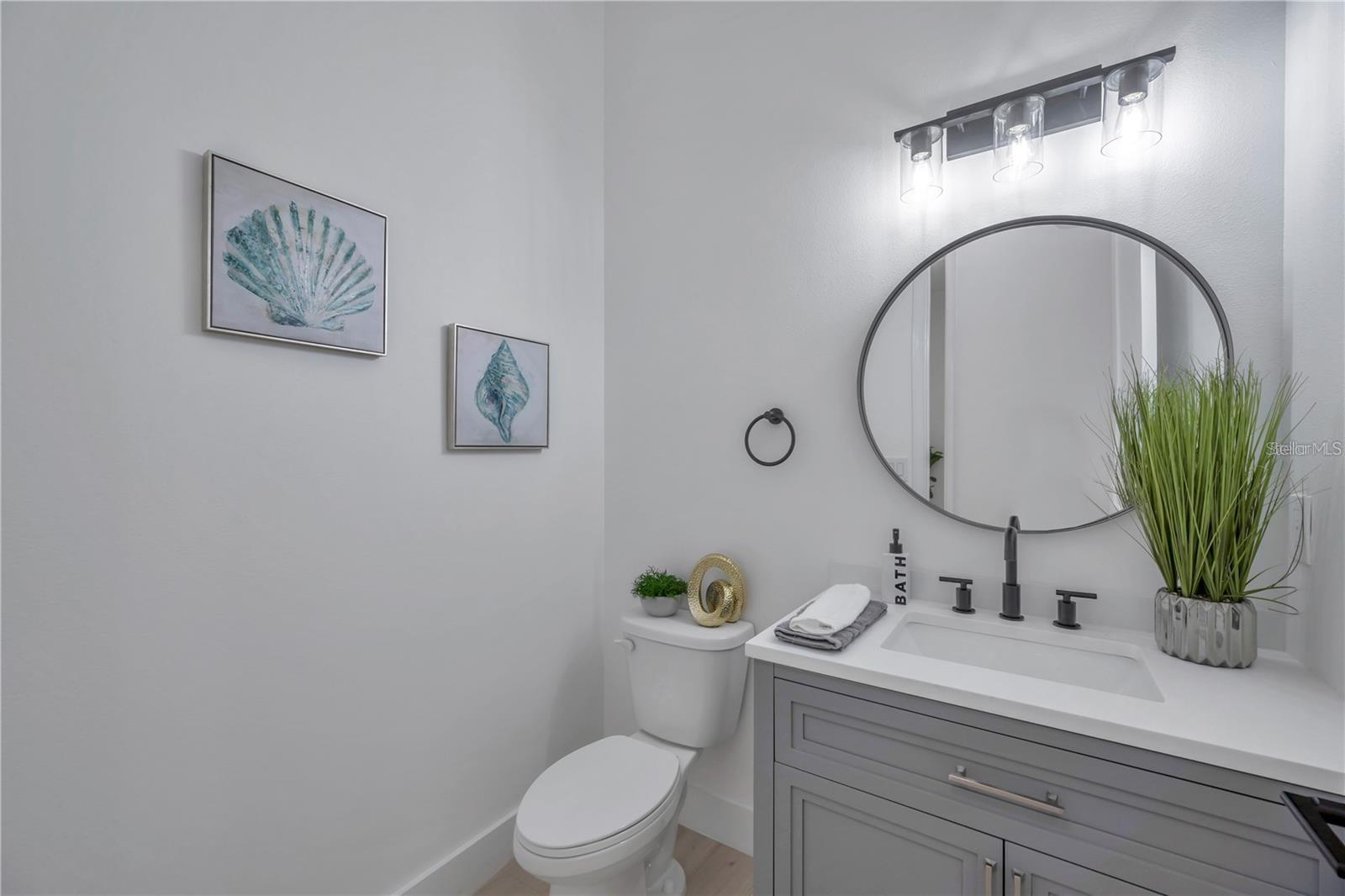 MANHATTAN MANOR REV - Residential