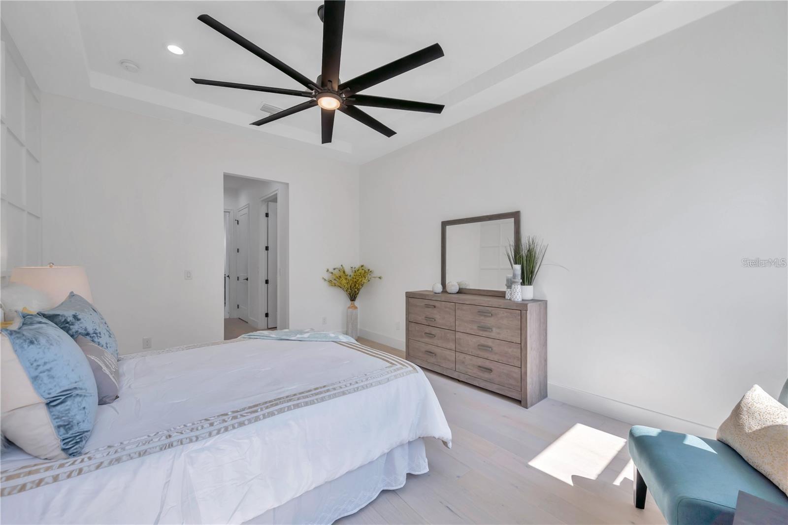 MANHATTAN MANOR REV - Residential