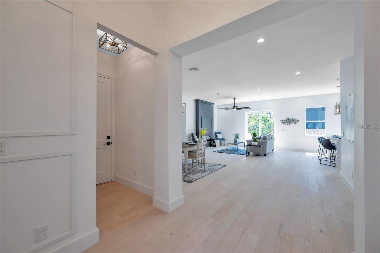 MANHATTAN MANOR REV - Residential