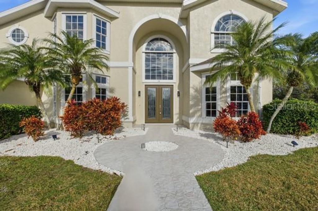 Photo of 18 Foxfords Chase, Ormond Beach, FL 32174 (MLS # FC315366)