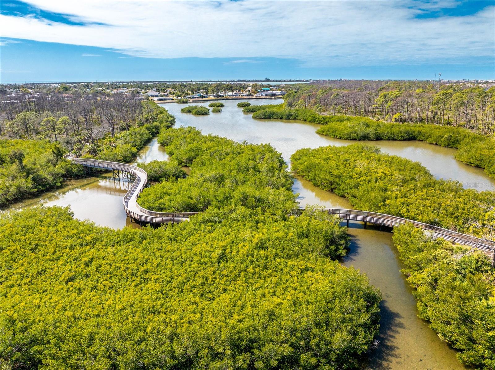 HIDDEN WATERS - Residential