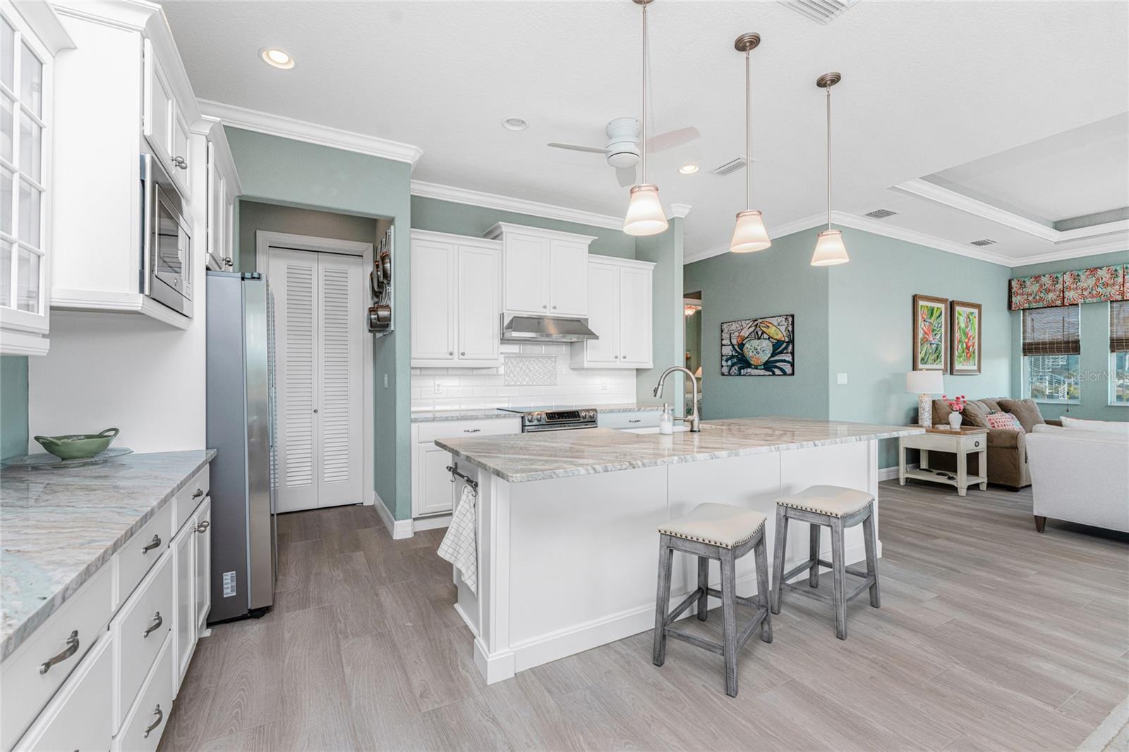 HIDDEN WATERS - Residential