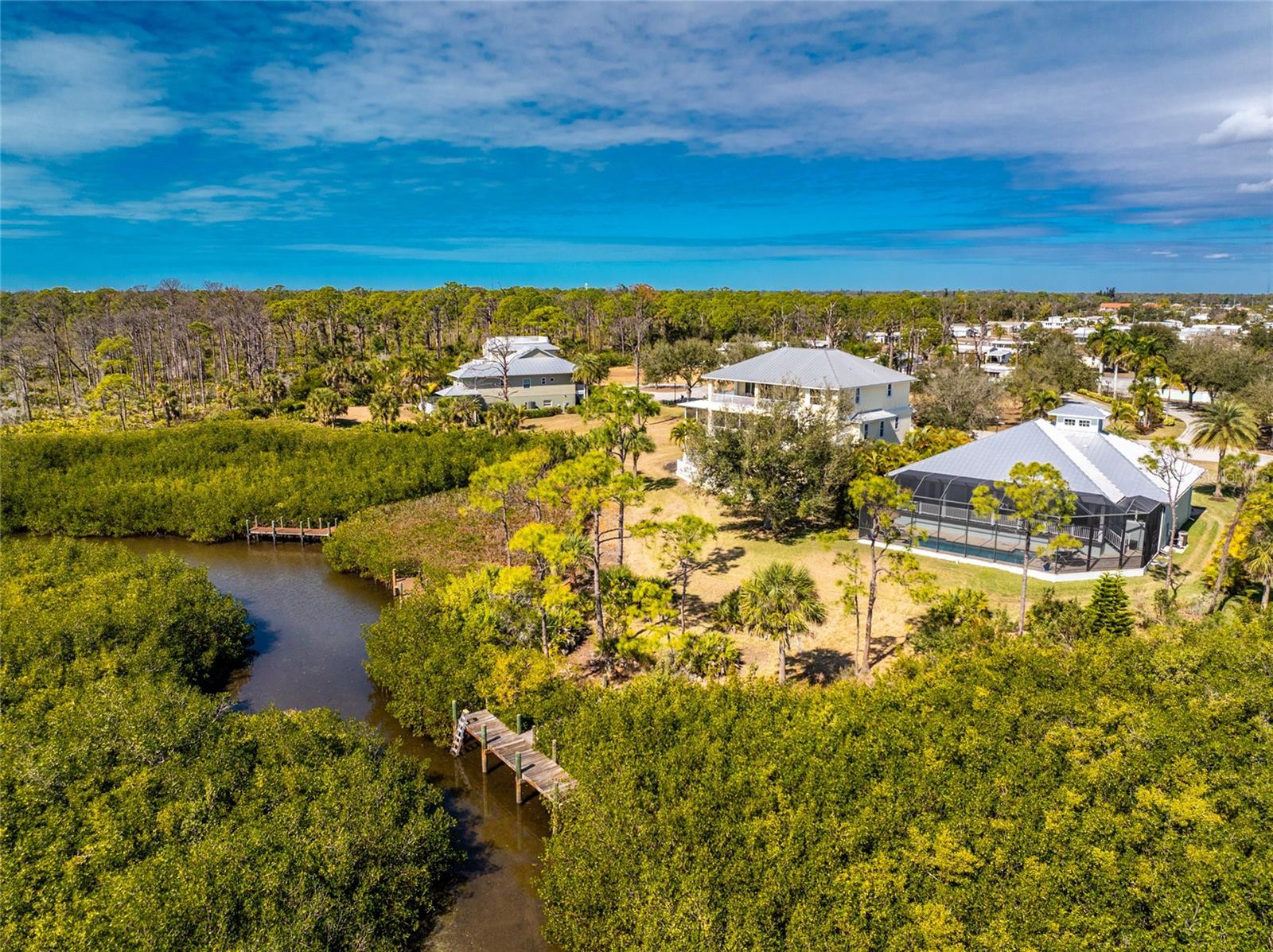 HIDDEN WATERS - Residential